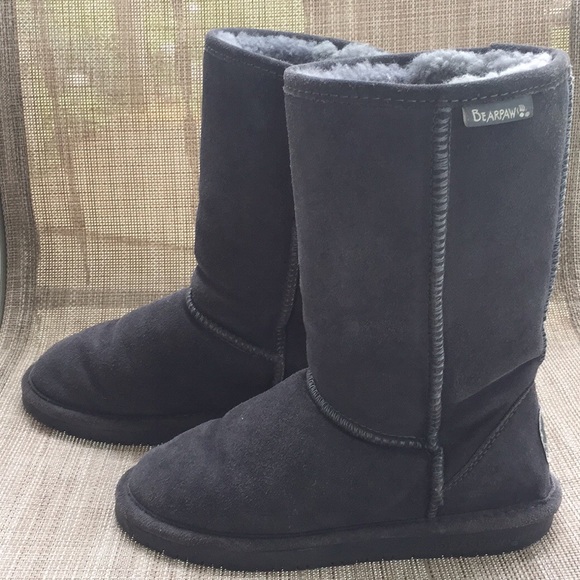 Bearpaw boots size 6 Clearance